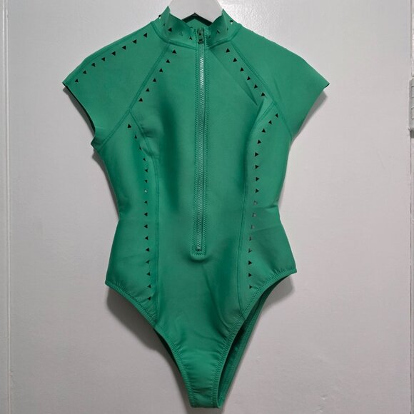 Gigi C Zip Front Lydia Surfsuit. Sz M Emerald. NWT RP $260 - Picture 6 of 10